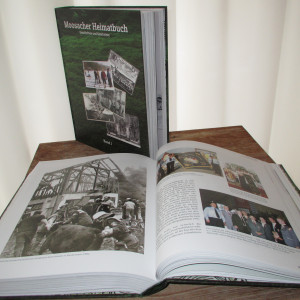 Zwei Bücher - 1150 Seiten - 2000 Fotos.JPG